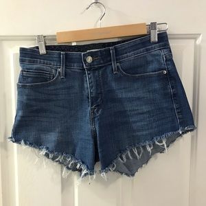 Levi’s Cut-Off Shorts
